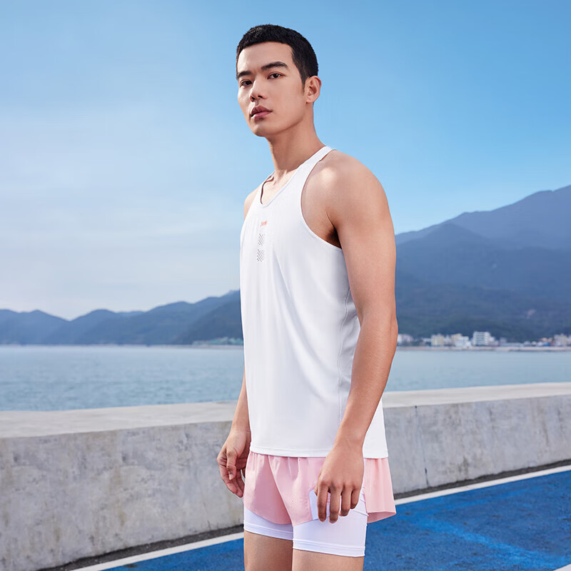 361 Degrees Men's Sports Vest  - đánh giá và giá Running Gear Vest